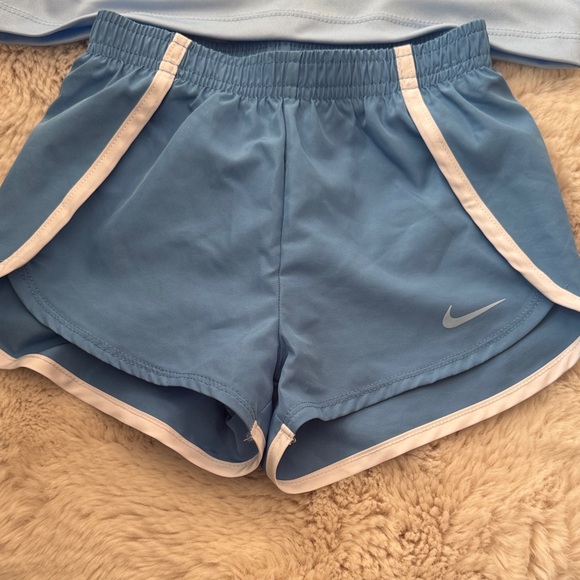 Nike Size 3/4 Matching Sky Blue Athletic Set - Picture 4 of 7